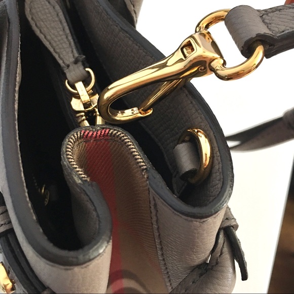 Burberry grey leather banner designer medium tote bag - Picture 8 of 13